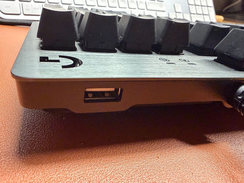 Tastatura mecanica Logitech G413 Carbon