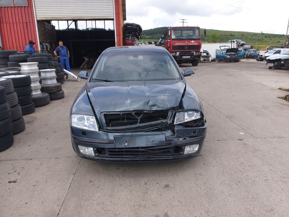 Шкода Октавия 2.0 ТДИ на части