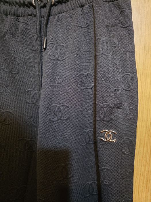 Красив екип CHANEL - в черно и в бяло