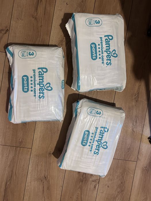 3 pachete scutece noi Pampers Premium Care 114 bucati