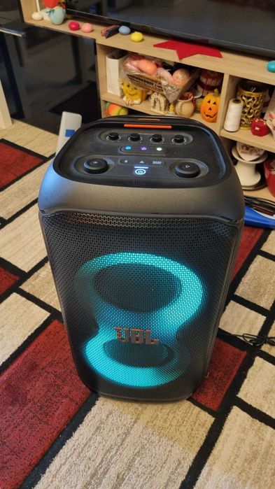 Microfon JBL cu fir