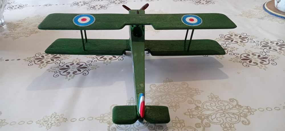 Биплан деревянная игрушка