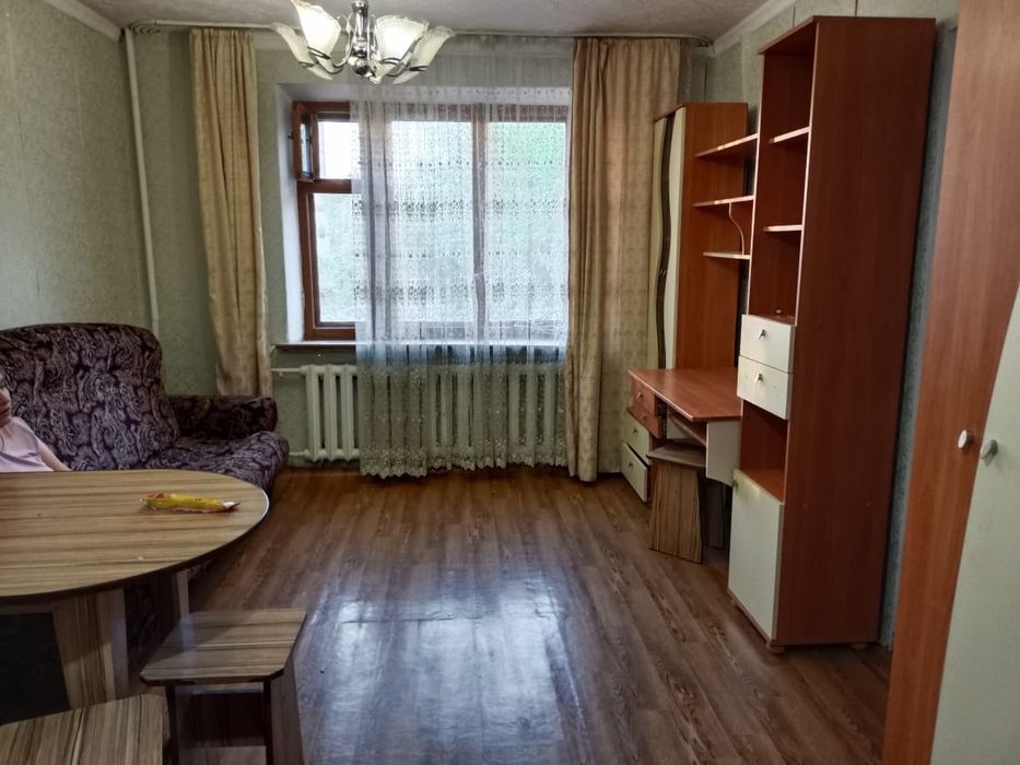 Продам двухкомнатную общежития