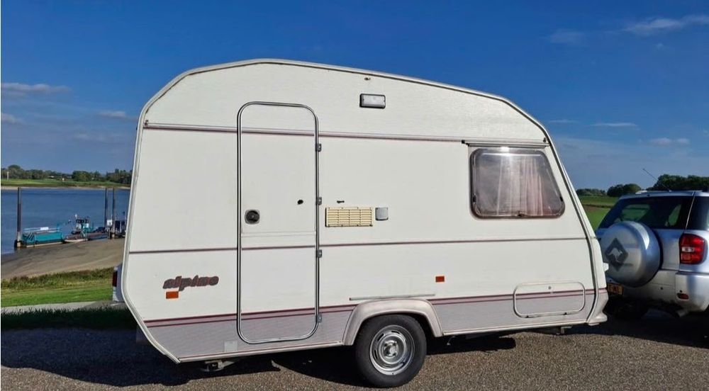 Rulotă Caravană Sprite ușoară 650kg.Stare foarte bună.