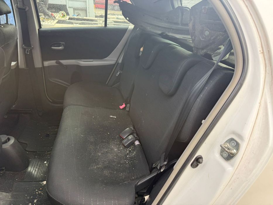 Dezmembrez / Dezmembrari / Piese Toyota Yaris P90 1.3VVT-i 2SZFE 2005-2010