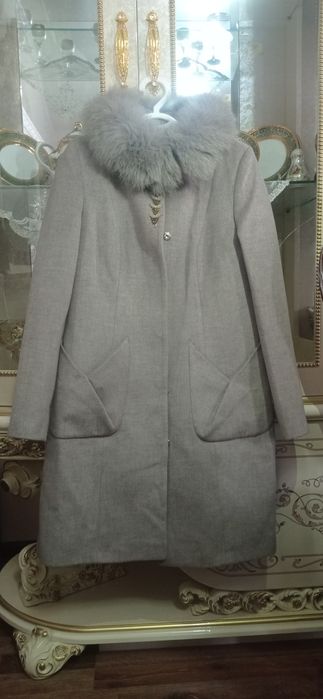 Продам женские пальто