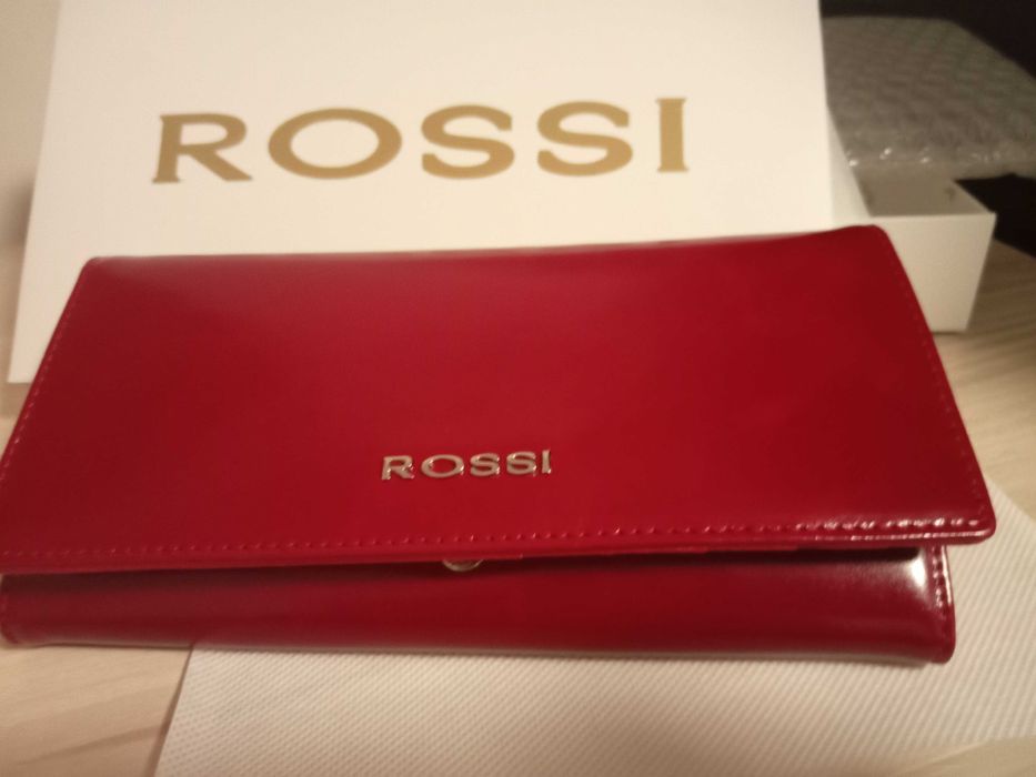 Дамски портфейли естествена кожа