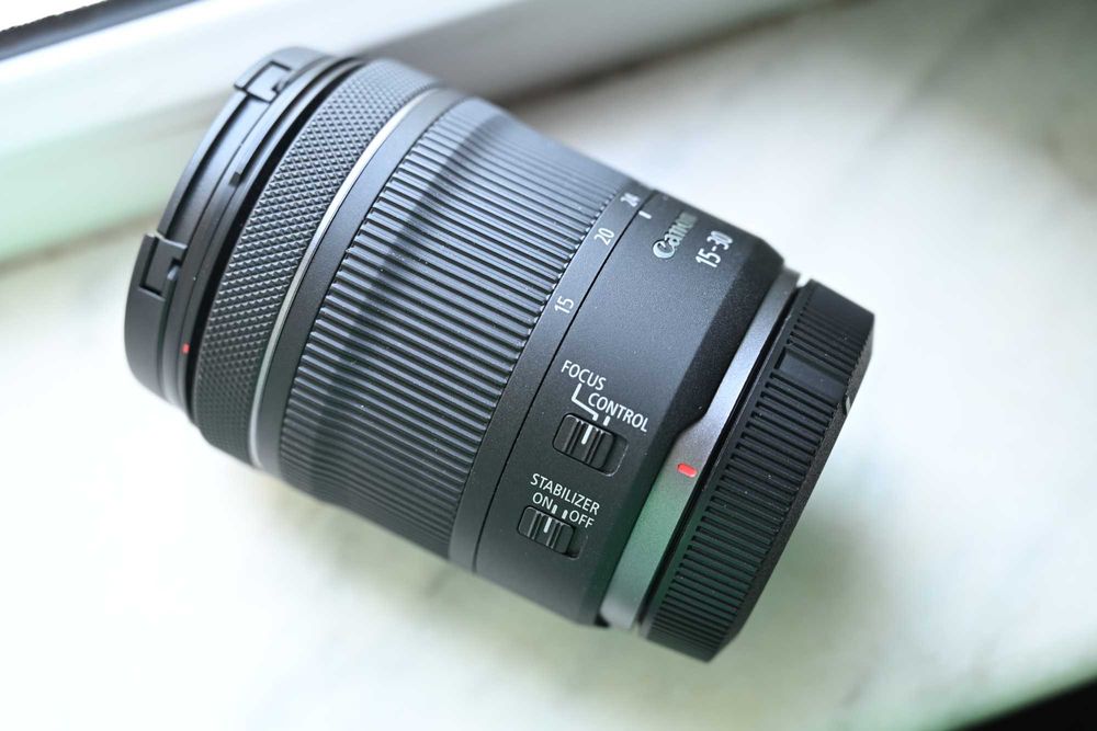 Obiectiv film Canon RF 15-30mm f/4.5-6.3 IS STM