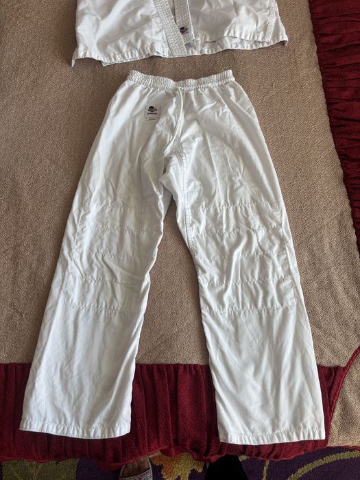 Продам кимоно протектер и футы