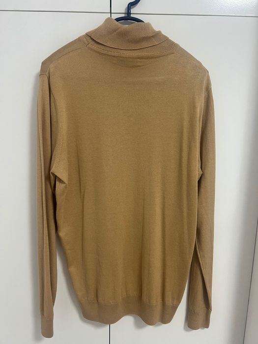 Мъжко бежово поло