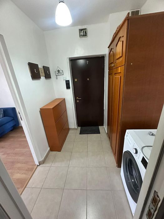 Persoană fizică | Apartament 1 cameră decomandat, 42 mp, Gară – Carrefour, CT, AC, lift