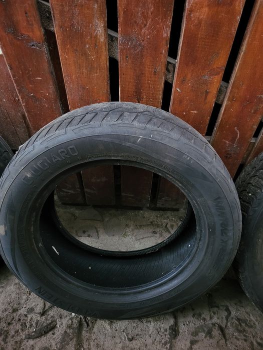 Cauciucuri de vânzare