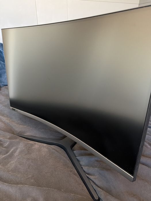 Монитор игровой Samsung