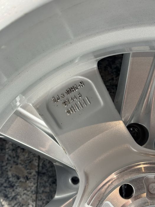 Jante Aliaj 17 5x112 Original Mercedes A B C CLA VITO V W206