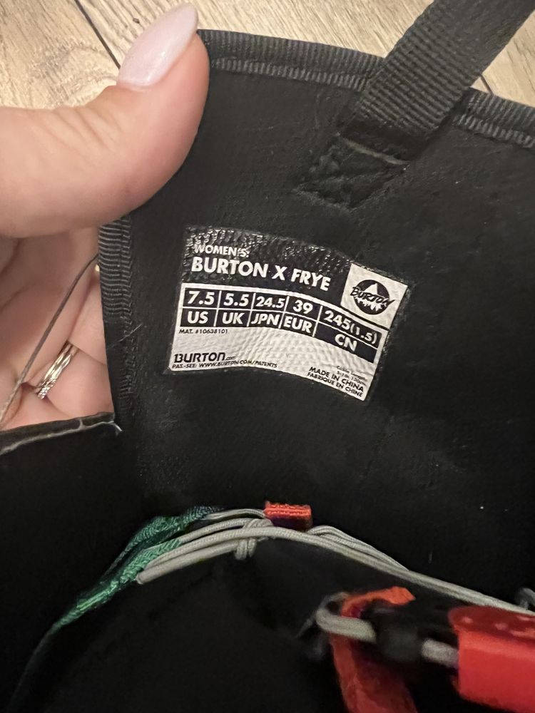 Boots snowboard Burton x Frye 39 BOA Bucuresti Sectorul 1 OLX.ro