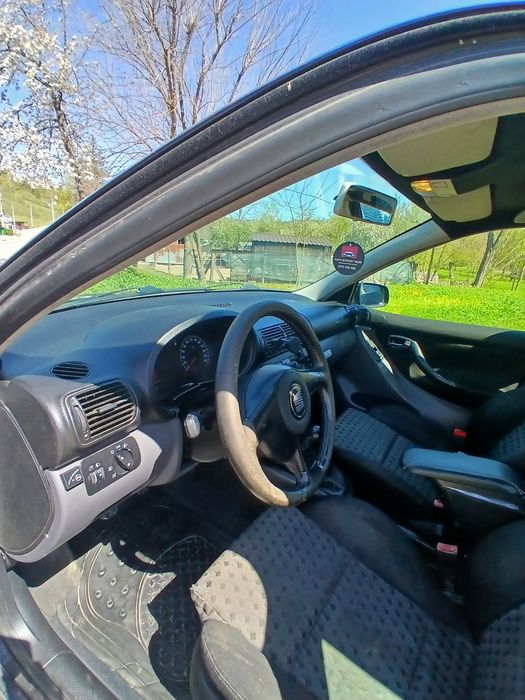 Vând Seat leon m1