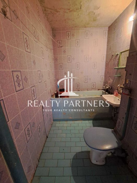 Продава се Четиристаен апартамент в Перник, Изток - 91 кв.м за 1154 €/кв.м - Снимка #4