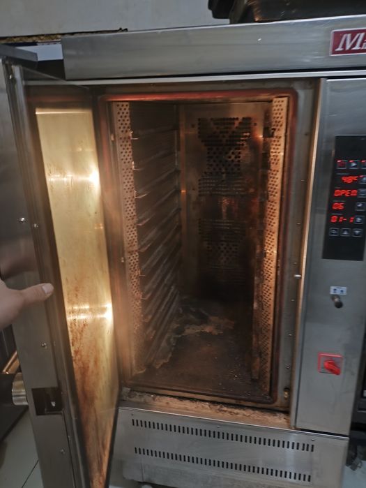 Konveksiyoni pech 10 ta lis . Sotiladi