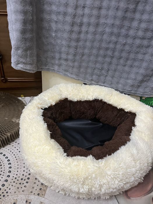 Продам лежанку для кошек и собак