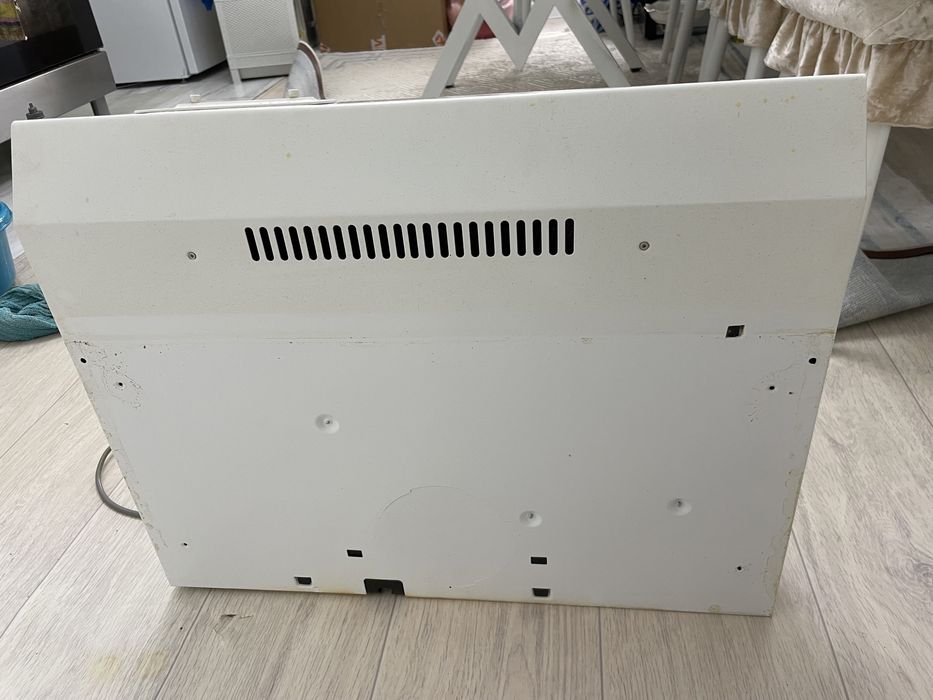 Продам вытяжку б/у