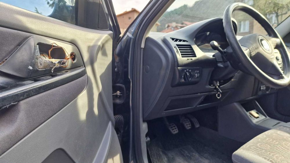 Seat Ibiza Сеат Ибиза 1.4 MPI