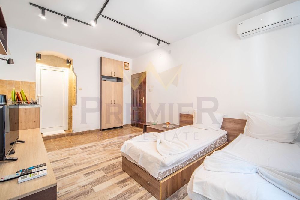Продава се Едностаен апартамент в Варна, Операта - 31 кв.м за 3388 €/кв.м - Снимка #1