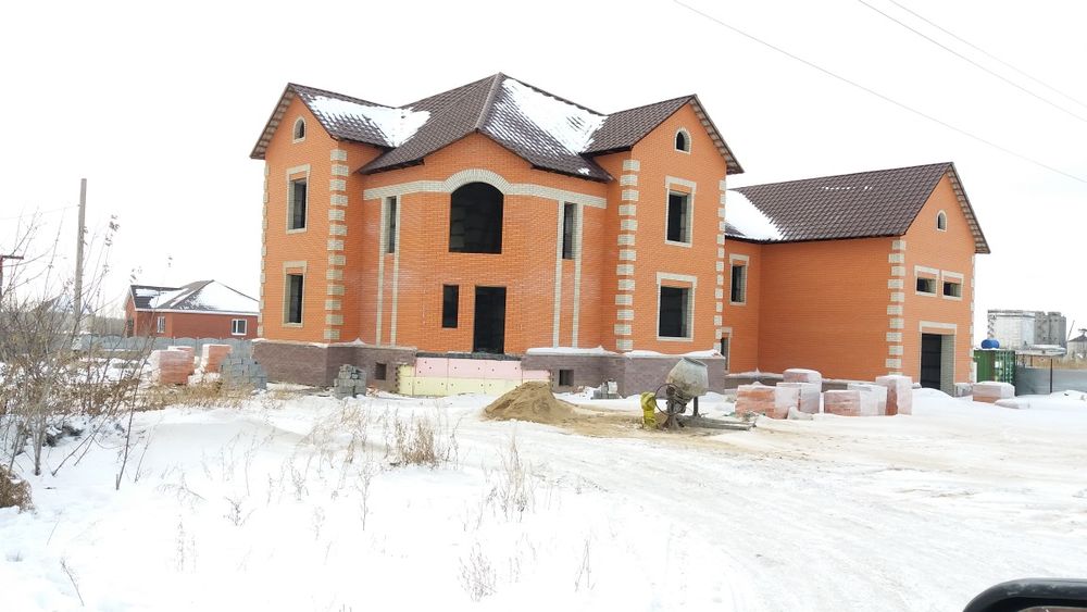 Продам дом коттедж 590кв.м.