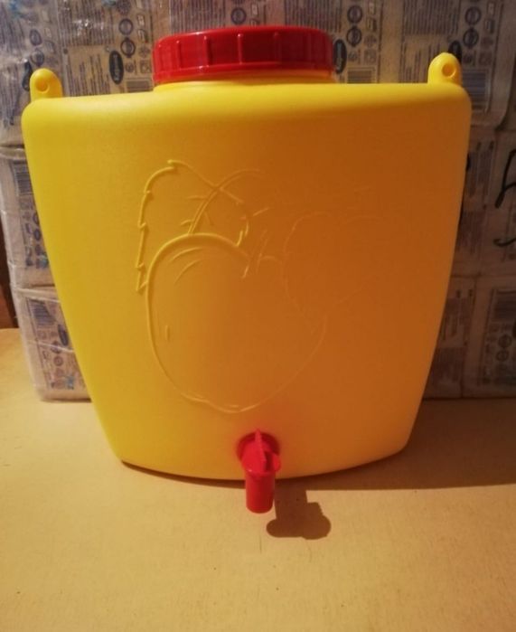 Умывальник садовый 9 л.