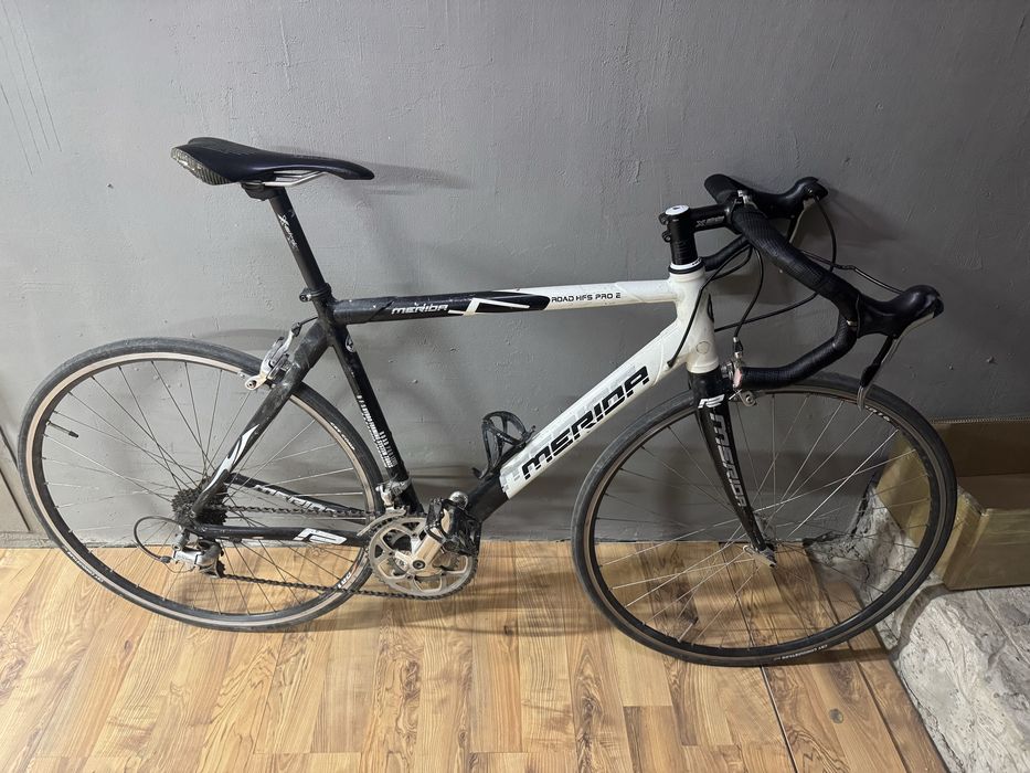 Шосейный ведосипед Merida