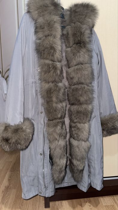 Парка почти новая