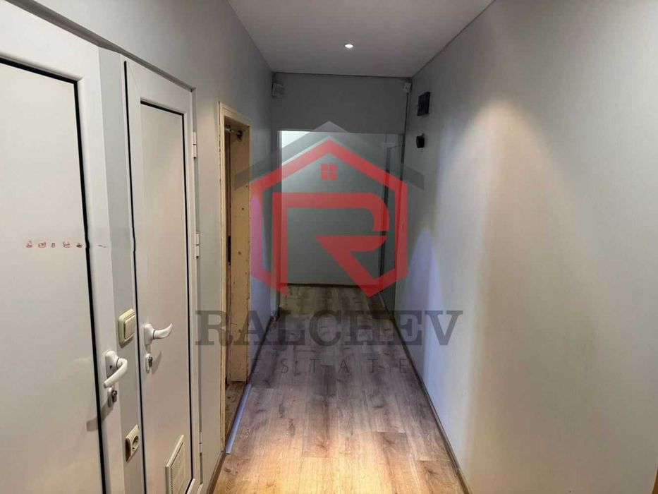 Тристаен апартамент под наем / Кайсиева градина