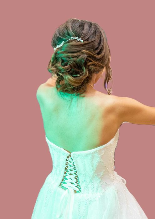 Булчинска рокля.