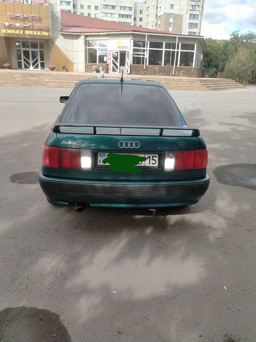 Продам Ауди 80 б4
