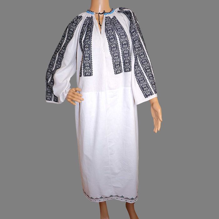 Costum popular autentic vechi din Muntenia, port popular cu fota M-L