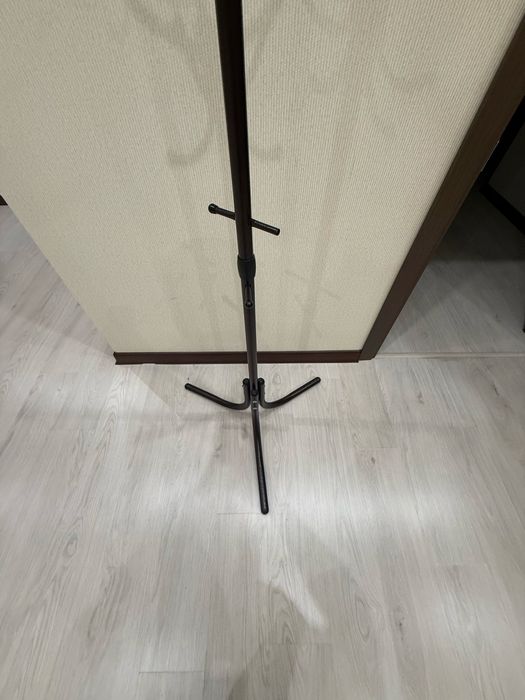 Продам напольную вешалку