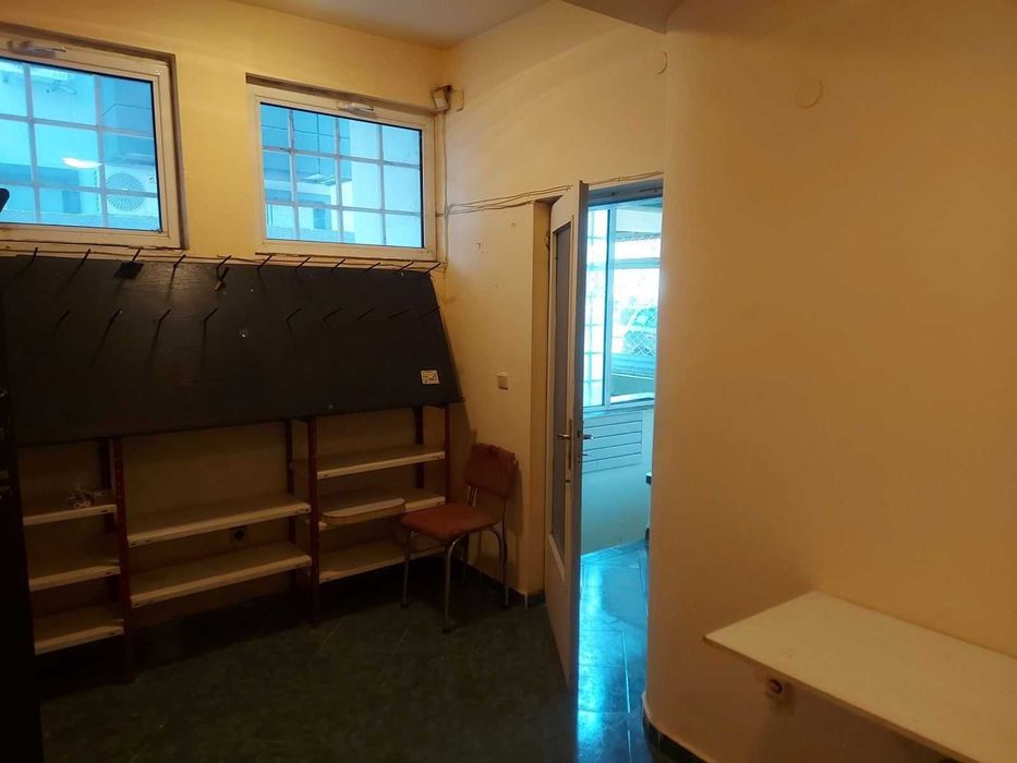 Дава се под наем Магазин в Пловдив, Център - 120 кв.м за 598.23 € - Снимка #4