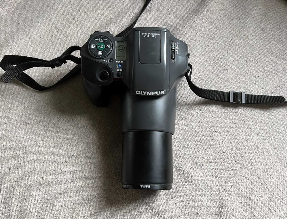 Camera foto film 35 mm Olympus IS-100 obiectiv 28-120mm