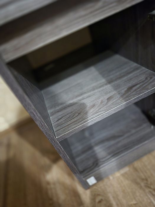 Продаю писменный стол