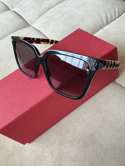 Слънчеви очила Valentino нови