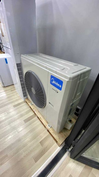 Кондиционер Midea Колонный - FST INV 48,000 Btu/ 220 В / Инвертор