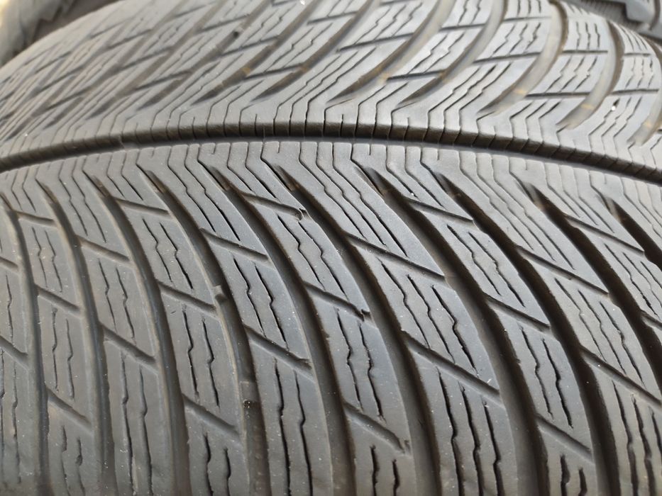 Зимни гуми Michelin 245/45/19 Pilot Alpine 5 2454519