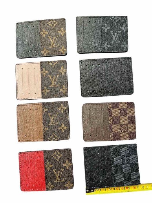 Визитници от еко кожа LV , Gucci в различни разцветки