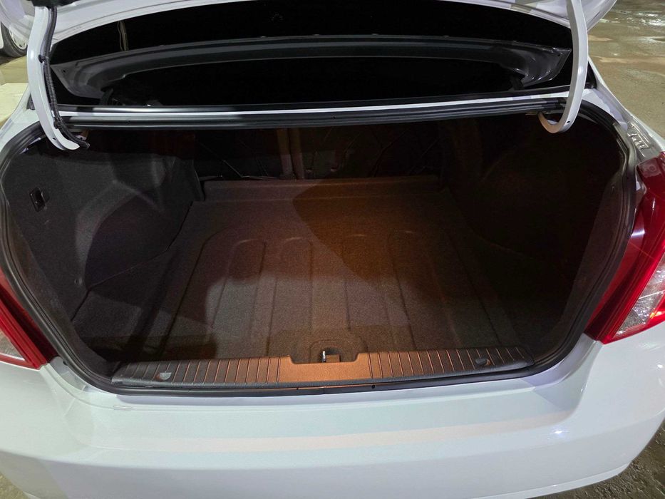 Gentra 2023 White iDeal 70.000km Probeg