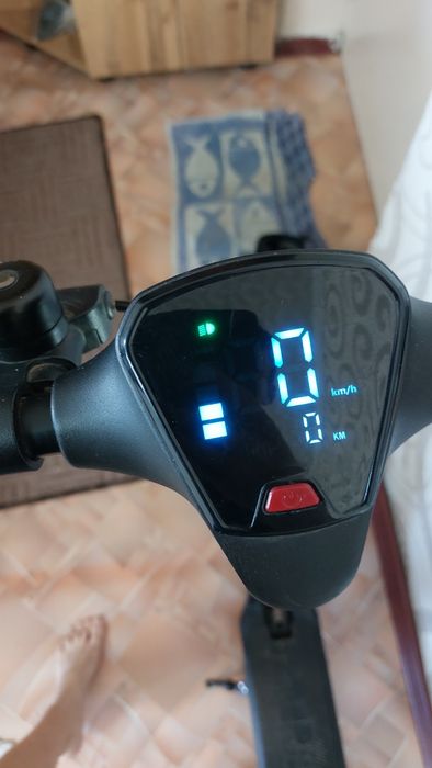 Продам Электросамокат TRIBE Himba Pro