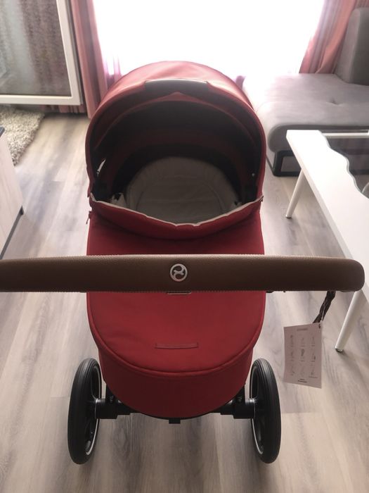 Луксозна количка Cybex Priam Lux Platinum 3в1 + База (Hot n Spicy Red)