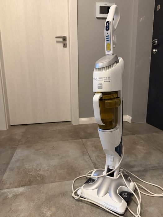Aspirator 2in1 Rowenta vertical cu aburi