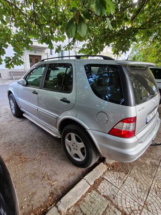 Джип Мерцедес LM 350