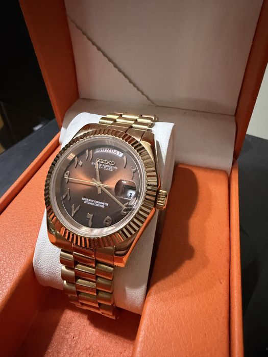 Seiko Mod custom made by Daydate Rose Gold Arabic Dial