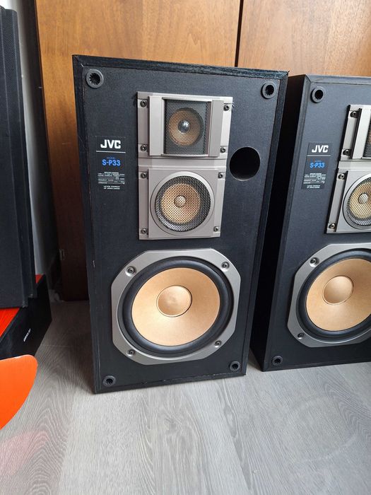 BOXE JVC S-P 33  in stare perfecta de functionare