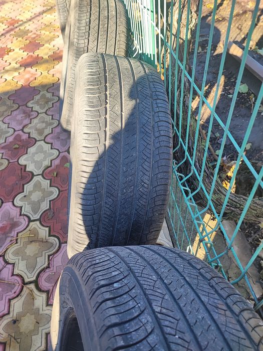 Vând anvelope vară Michelin